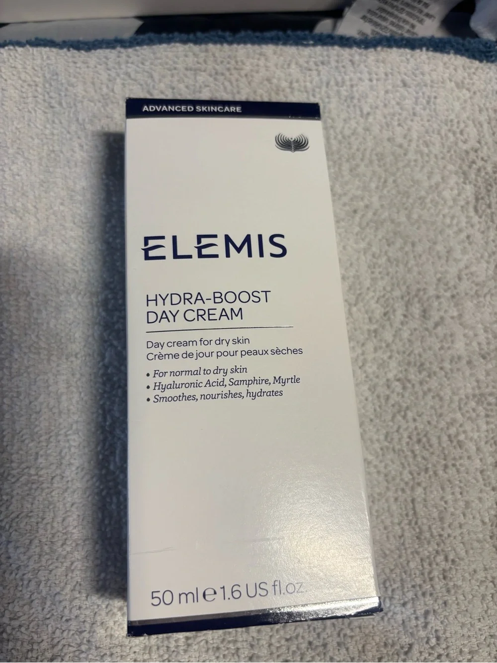 ELEMIS Hydra-Boost Day Cream — White and Navy Accents